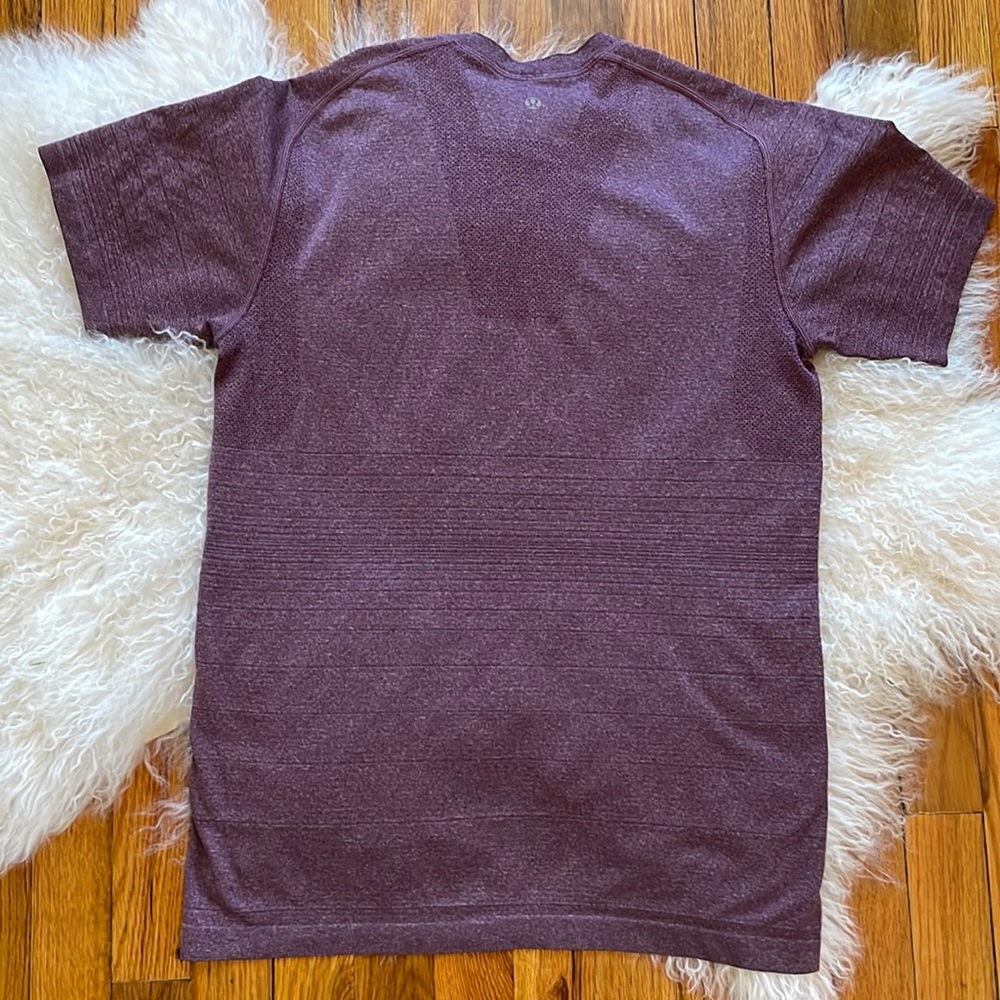 Men’s limited edition Lululemon Metal Vent Tech Short Sleeve size Small
